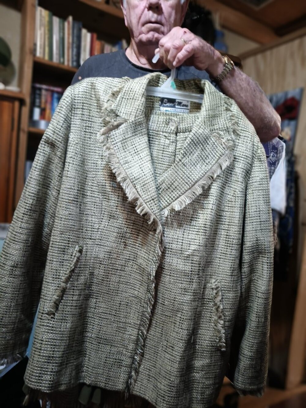 Vintage suit..ZIP SKIRT,,Lined..JACKET lINED